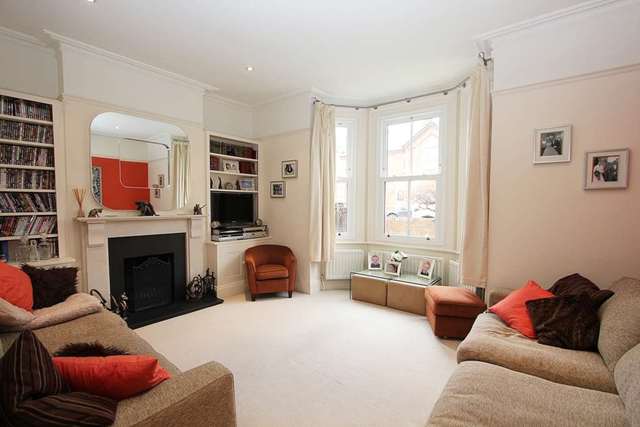  Image of 4 bedroom Semi-Detached house for sale in Thames Avenue Pangbourne Reading RG8 at Thames Avenue Pangbourne Reading, RG8 7BU