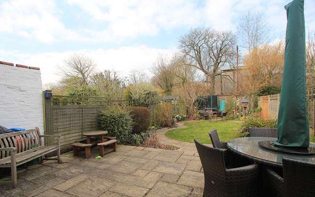  Image of 4 bedroom Semi-Detached house for sale in Thames Avenue Pangbourne Reading RG8 at Thames Avenue Pangbourne Reading, RG8 7BU