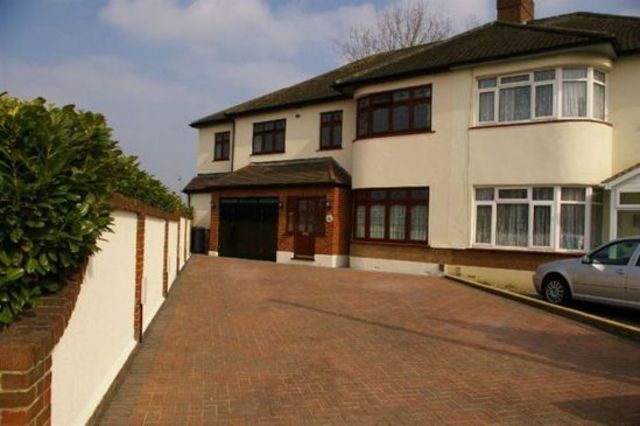  Image of 5 bedroom Bungalow for sale in The Drive Barking IG11 at The Drive  Barking, IG11 9JE
