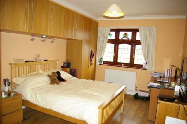  Image of 5 bedroom Bungalow for sale in The Drive Barking IG11 at The Drive  Barking, IG11 9JE