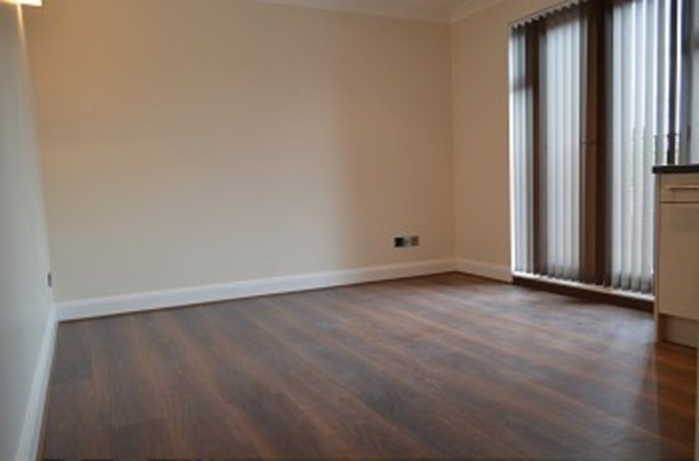  Image of 1 bedroom Flat to rent in The Grove London N13 at The Grove  Palmers Green, N13 5LD