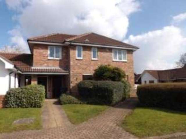 Image of 2 bedroom Flat for sale in The Hawthorns Lutterworth LE17 at Lutterworth Leicestershire Lutterworth, LE17 4UL