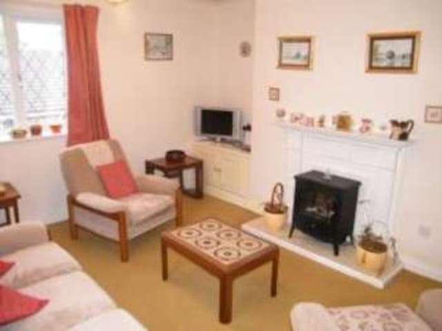  Image of 2 bedroom Flat for sale in The Hawthorns Lutterworth LE17 at Lutterworth Leicestershire Lutterworth, LE17 4UL