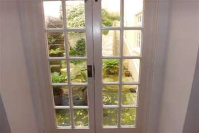  Image of 1 bedroom Flat to rent in Holyrood Place Plymouth PL1 at Plymouth, PL1 2QB