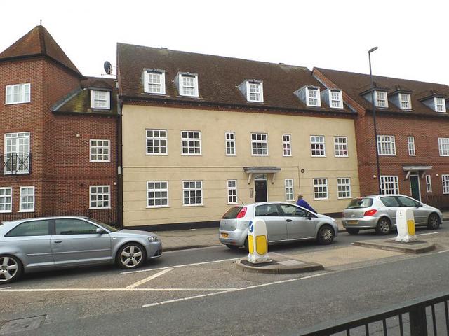  Image of 2 bedroom Flat to rent in The Hornet Chichester PO19 at Chichester, PO19 7JJ