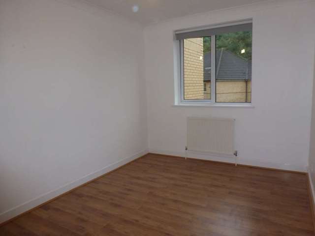  Image of 2 bedroom Apartment to rent in The Mariners Valetta Way Rochester ME1 at The Mariners Valetta Way Rochester, ME1 1FB