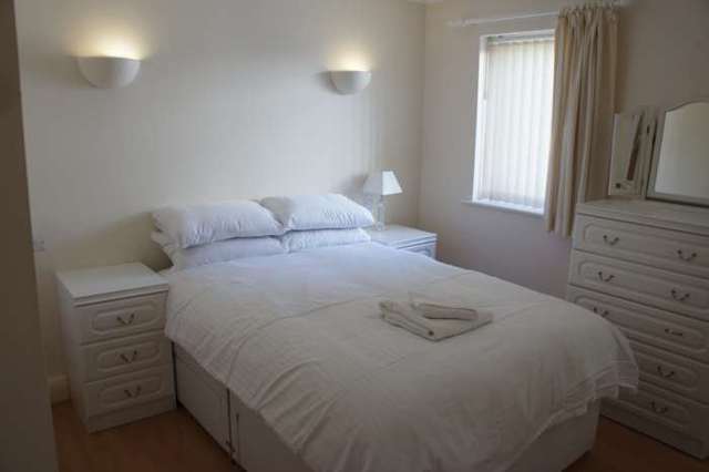  Image of 2 bedroom Apartment to rent in Turners Hill Road Pound Hill Crawley RH10 at The Pines Turners Hill Road Crawley, RH10 7US