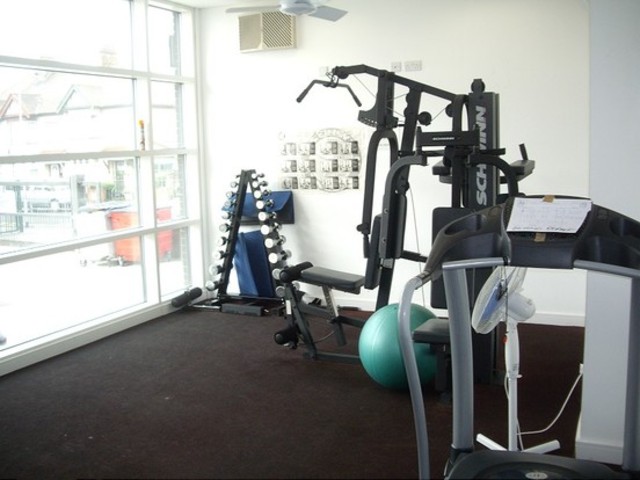  Image of 2 bedroom Flat to rent in High Road Chadwell Heath Romford RM6 at The Pinnacle  Chadwell Heath, RM6 6PN