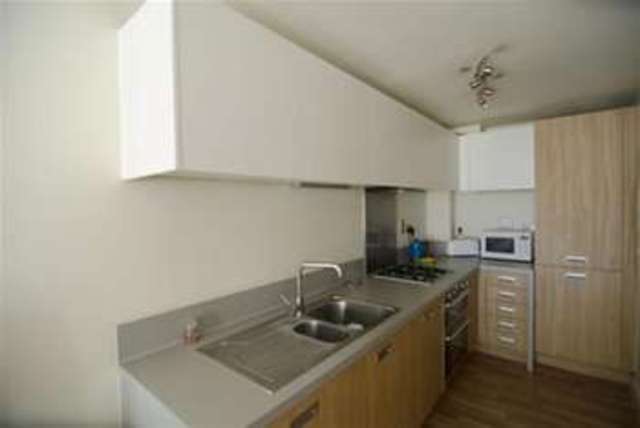  Image of 1 bedroom Property to rent in The Quadrant Rickmansworth WD3 at Rickmansworth, WD3 1GL