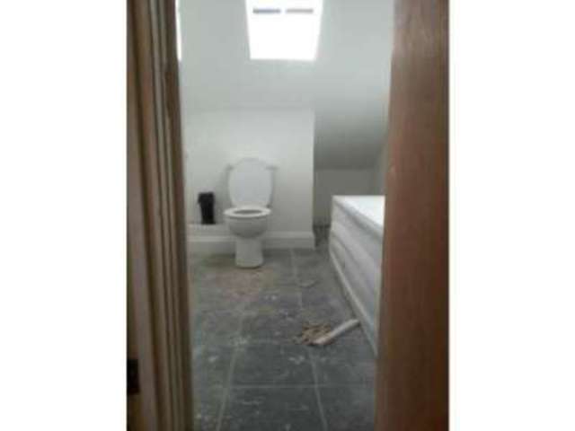  Image of 5 bedroom Detached house to rent in Thorold Road Ilford IG1 at THOROLD ROAD  ILFORD, IG1 4HD