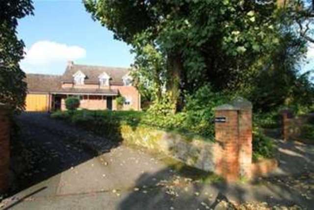  Image of 3 bedroom Detached house to rent in Village Green Inkberrow Worcester WR7 at Worcester, WR7 4DZ