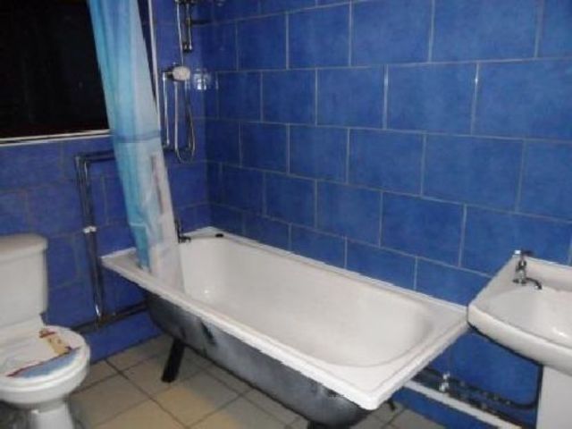  Image of 5 bedroom House Share to rent in Tiverton Road Selly Oak Birmingham B29 at Selly Oak West Midlands Selly Oak, B29 6BP