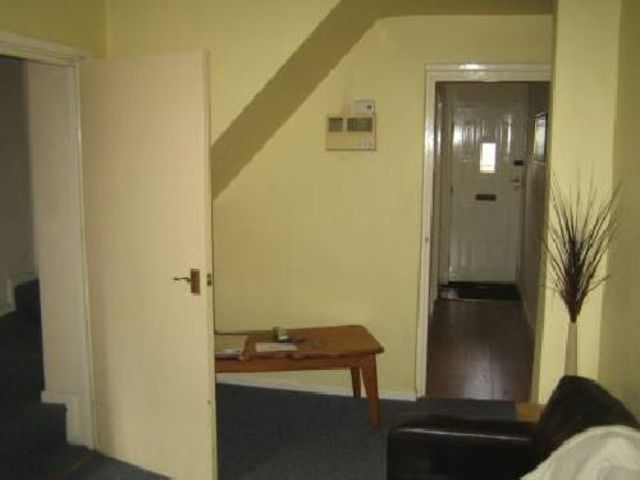  Image of 4 bedroom House Share to rent in Tiverton Road Selly Oak Birmingham B29 at Selly Oak West Midlands Selly Oak, B29 6BU