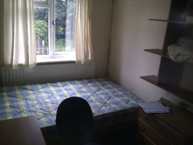  Image of 4 bedroom House Share to rent in Tiverton Road Selly Oak Birmingham B29 at Selly Oak West Midlands Selly Oak, B29 6BU