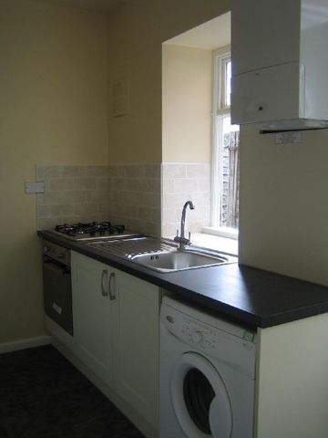  Image of 4 bedroom House Share to rent in Tiverton Road Selly Oak Birmingham B29 at Selly Oak West Midlands Selly Oak, B29 6BU