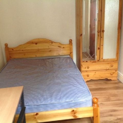  Image of 4 bedroom House Share to rent in Tiverton Road Selly Oak Birmingham B29 at Selly Oak West Midlands Selly Oak, B29 6BU