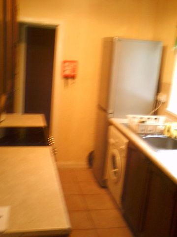  Image of 4 bedroom House Share to rent in Tiverton Road Selly Oak Birmingham B29 at Selly Oak West Midlands Selly Oak, B29 6DA