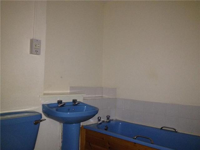  Image of 1 bedroom Flat to rent in Tollcross Road Glasgow G31 at Tollcross Glasgow Glasgow, G31 4XD