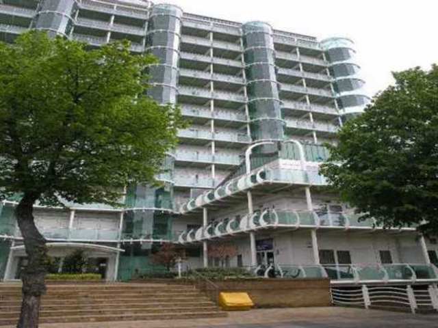 Image of 3 bedroom Flat to rent in Sydney Road Enfield EN2 at Tower Point Sydney Road Enfield, EN2 6SZ