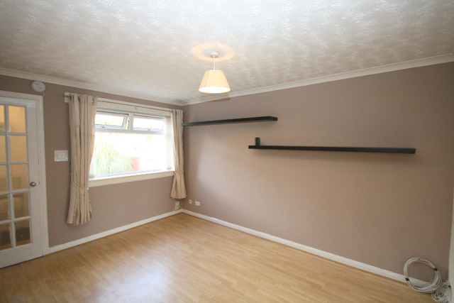  Image of 2 bedroom Flat to rent in Traquair Gardens Broughty Ferry Dundee DD4 at Ballumbie Dundee Dundee, DD4 0TQ