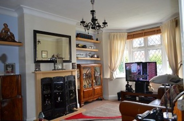  Image of 2 bedroom Maisonette to rent in Tregenna Close Chase Road London N14 at Tregenna Close Oakwood London, N14 4RD