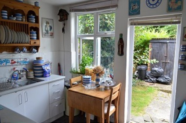  Image of 2 bedroom Maisonette to rent in Tregenna Close Chase Road London N14 at Tregenna Close Oakwood London, N14 4RD