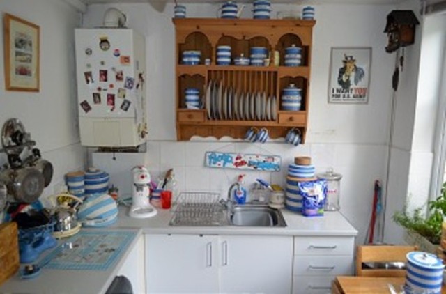  Image of 2 bedroom Maisonette to rent in Tregenna Close Chase Road London N14 at Tregenna Close Oakwood London, N14 4RD
