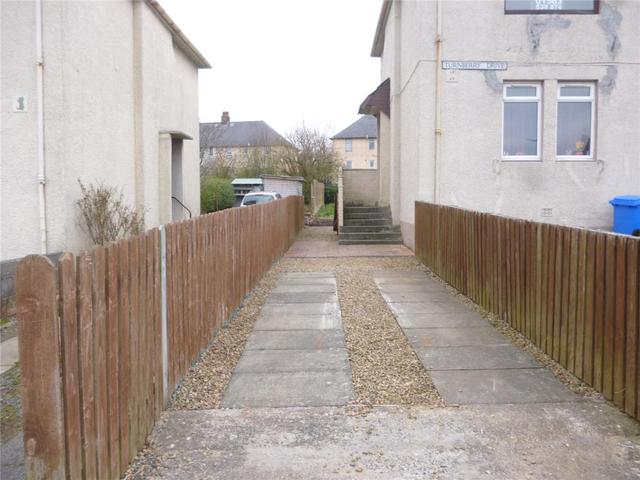  Image of 2 bedroom Flat to rent in Turnberry Drive Kilmarnock KA1 at Kilmarnock East Ayrshire East Ayrshire, KA1 4LJ