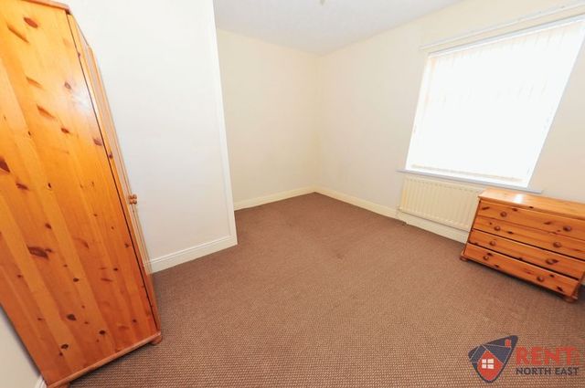  Image of 2 bedroom Flat to rent in Two Ball Lonnen Fenham Newcastle upon Tyne NE4 at Two Ball Lonnen Fenham Blakelaw, NE4 9SA