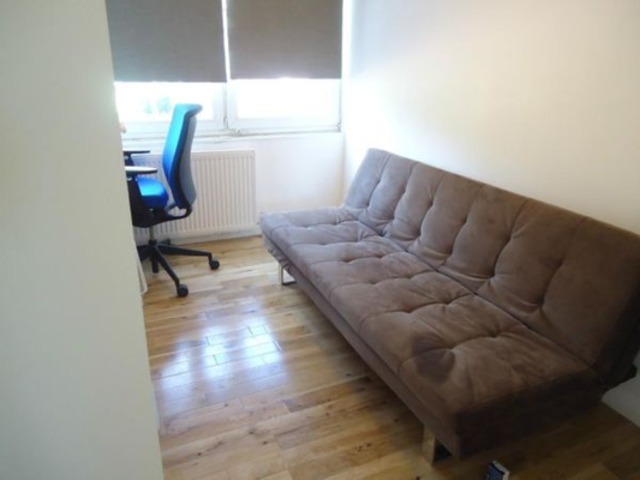  Image of Maisonette to rent in Twyford Street London N1 at Tywford Street  Kings Cross, N1 0BZ
