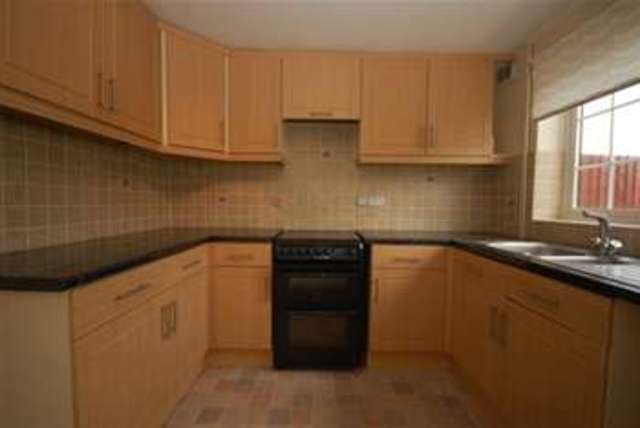  Image of 3 bedroom Terraced house to rent in The Dene Uckfield TN22 at Uckfield, TN22 1LD