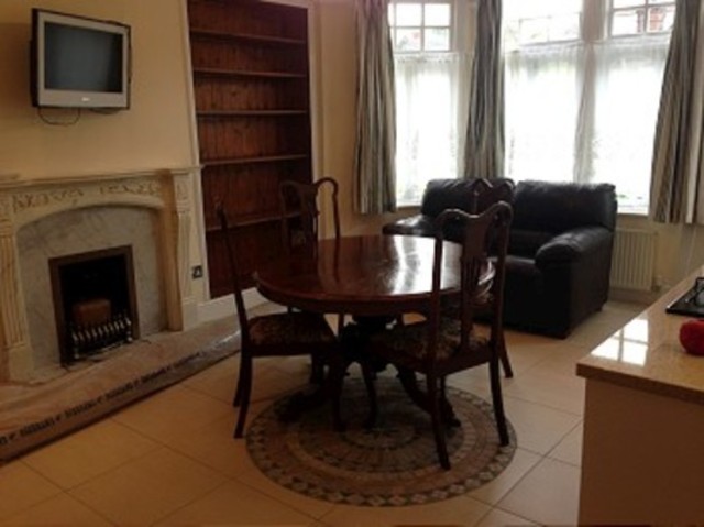  Image of 3 bedroom Flat to rent in Ulleswater Road London N14 at Ulleswater Road  Southgate, N14 7BT