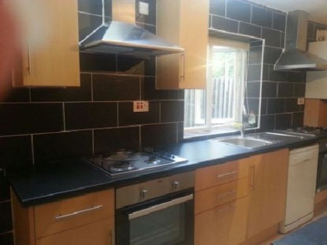  Image of 7 bedroom House Share to rent in Umberslade Road Selly Oak Birmingham B29 at Selly Oak West Midlands Selly Oak, B29 7RZ
