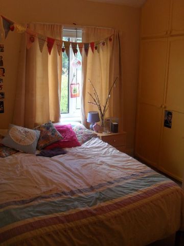  Image of 4 bedroom House Share to rent in Umberslade Road Selly Oak Birmingham B29 at Selly Oak West Midlands Selly Oak, B29 7SB