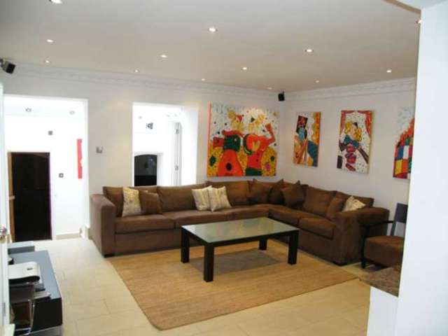  Image of 5 bedroom Detached house to rent in Upper Berkeley Street London W1H at Upper Berkeley Street  London, W1H 5QE