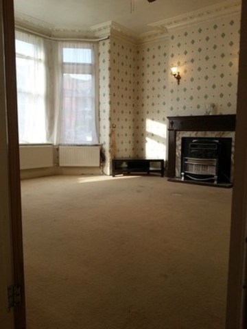  Image of 3 bedroom Terraced house to rent in Vernon Road Ilford IG3 at VERNON ROAD GOODMAYES ILFORD, IG3 8DL