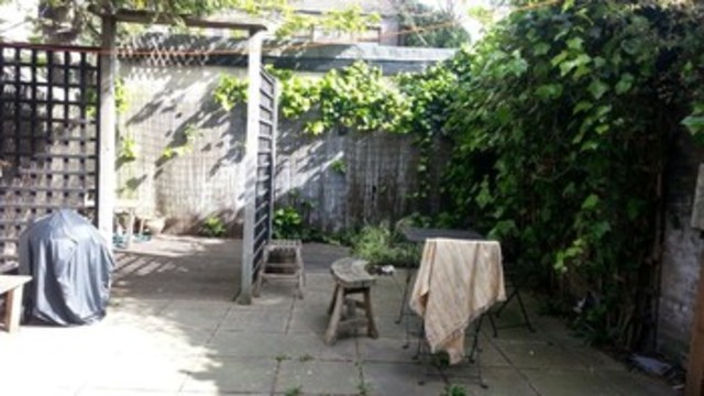  Image of 2 bedroom Flat to rent in Vicarage Lane Ilford IG1 at Vicarage Lane  Ilford Essex, IG1 4AL