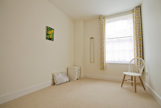  Image of 2 bedroom Apartment to rent in Knowle Avenue Knowle Fareham PO17 at Knowle Fareham Hampshire, PO17 5JX