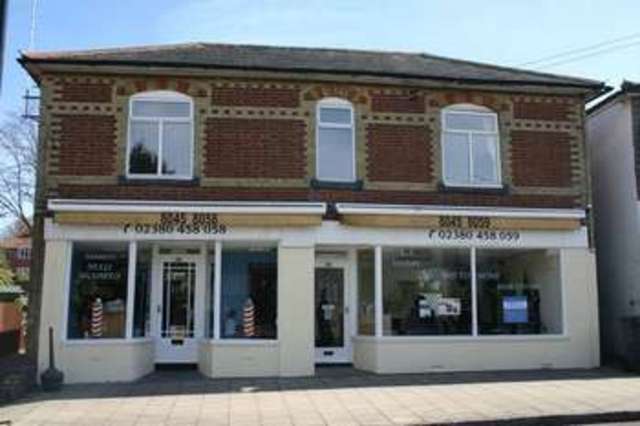  Image of 4 bedroom Flat to rent in Victoria Road Netley Abbey Southampton SO31 at Victoria Road Netley Abbey Southampton, SO31 5DG