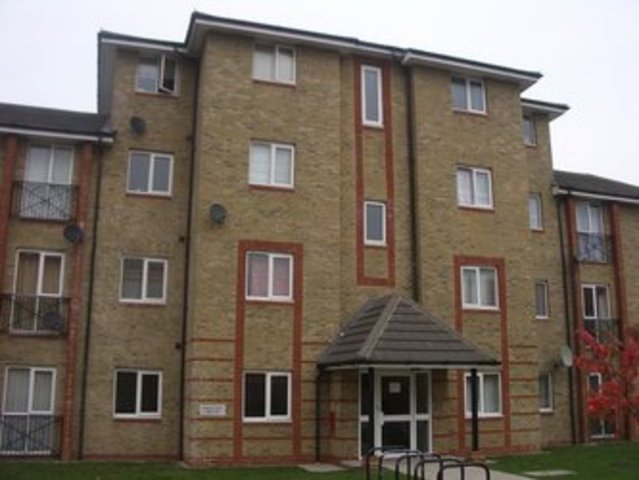  Image of 2 bedroom Apartment to rent in Atlantis Close Barking IG11 at Victory Court  Barking, IG11 0GP