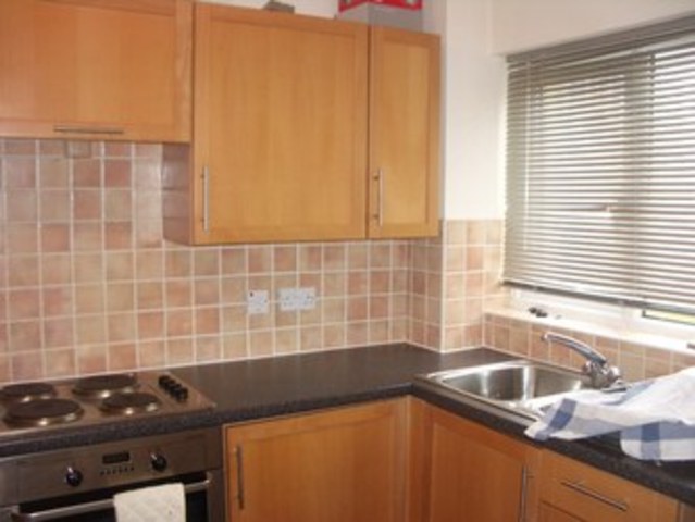  Image of 2 bedroom Apartment to rent in Atlantis Close Barking IG11 at Victory Court  Barking, IG11 0GP