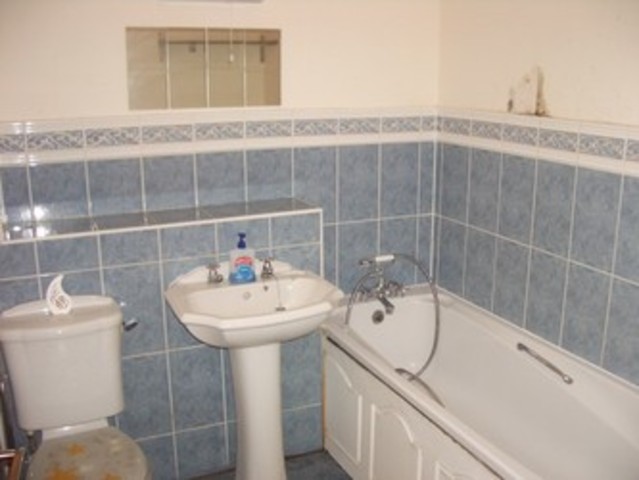  Image of 2 bedroom Apartment to rent in Atlantis Close Barking IG11 at Victory Court  Barking, IG11 0GP