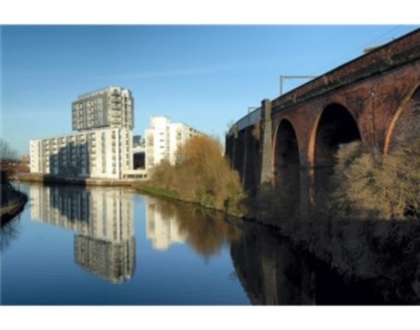  Image of 2 bedroom Apartment to rent in Water Street Manchester M3 at Water Street Castlefield Manchester, M3 4JE