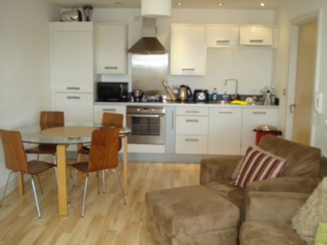  Image of 2 bedroom Apartment to rent in Water Street Manchester M3 at Water Street Castlefield Manchester, M3 4JE