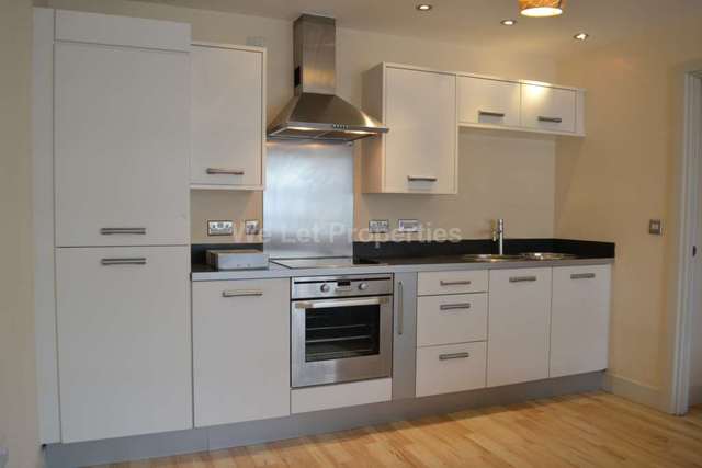  Image of 2 bedroom Apartment to rent in Water Street Manchester M3 at Water Street  Manchester, M3 4JE