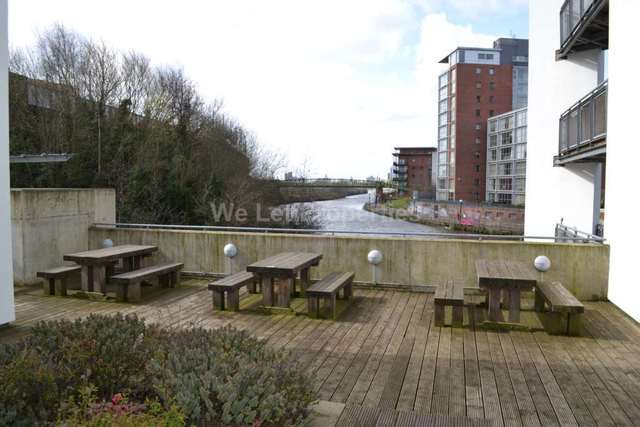  Image of 2 bedroom Apartment to rent in Water Street Manchester M3 at Water Street  Manchester, M3 4JE