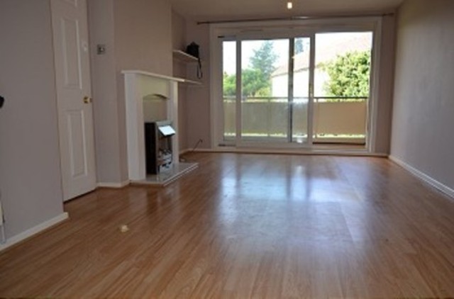  Image of 3 bedroom Flat to rent in Village Road Enfield EN1 at Village Road  Bush Hill Park, EN1 2EX