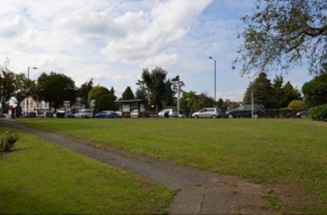  Image of 3 bedroom Flat to rent in Village Road Enfield EN1 at Village Road  Bush Hill Park, EN1 2EX