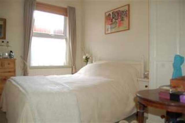  Image of 2 bedroom Apartment for sale in Vineyard Hill Road London SW19 at Wimbledon Park, SW19 7JL