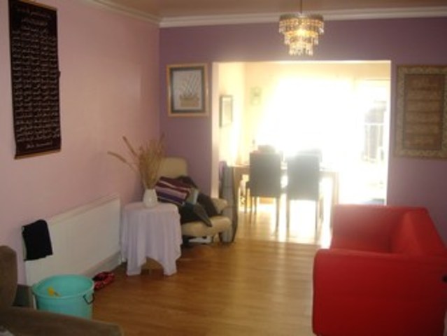  Image of 3 bedroom Terraced house to rent in Wadeville Avenue Chadwell Heath Romford RM6 at Wadeville Avenue  Chadwell Heath, RM6 6EX